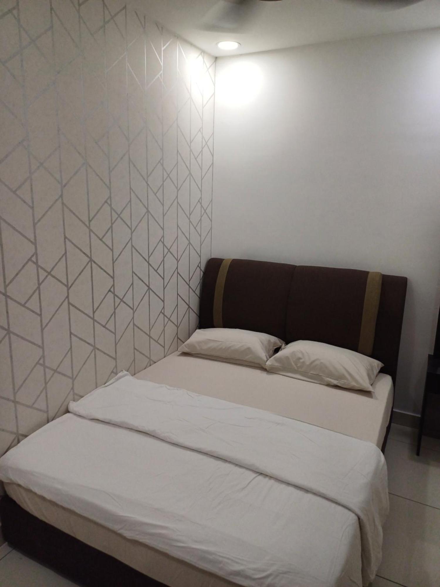 Happylucky 3room Sg Besi Pangsapuri Kuala Lumpur